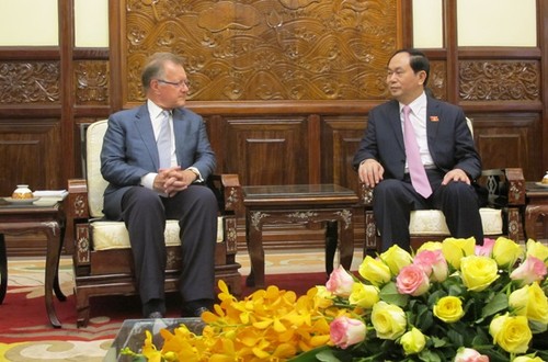 President Tran Dai Quang receives Professor John A.Quelch - ảnh 1